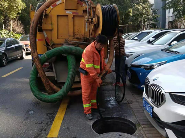 北辰排污管道清淤